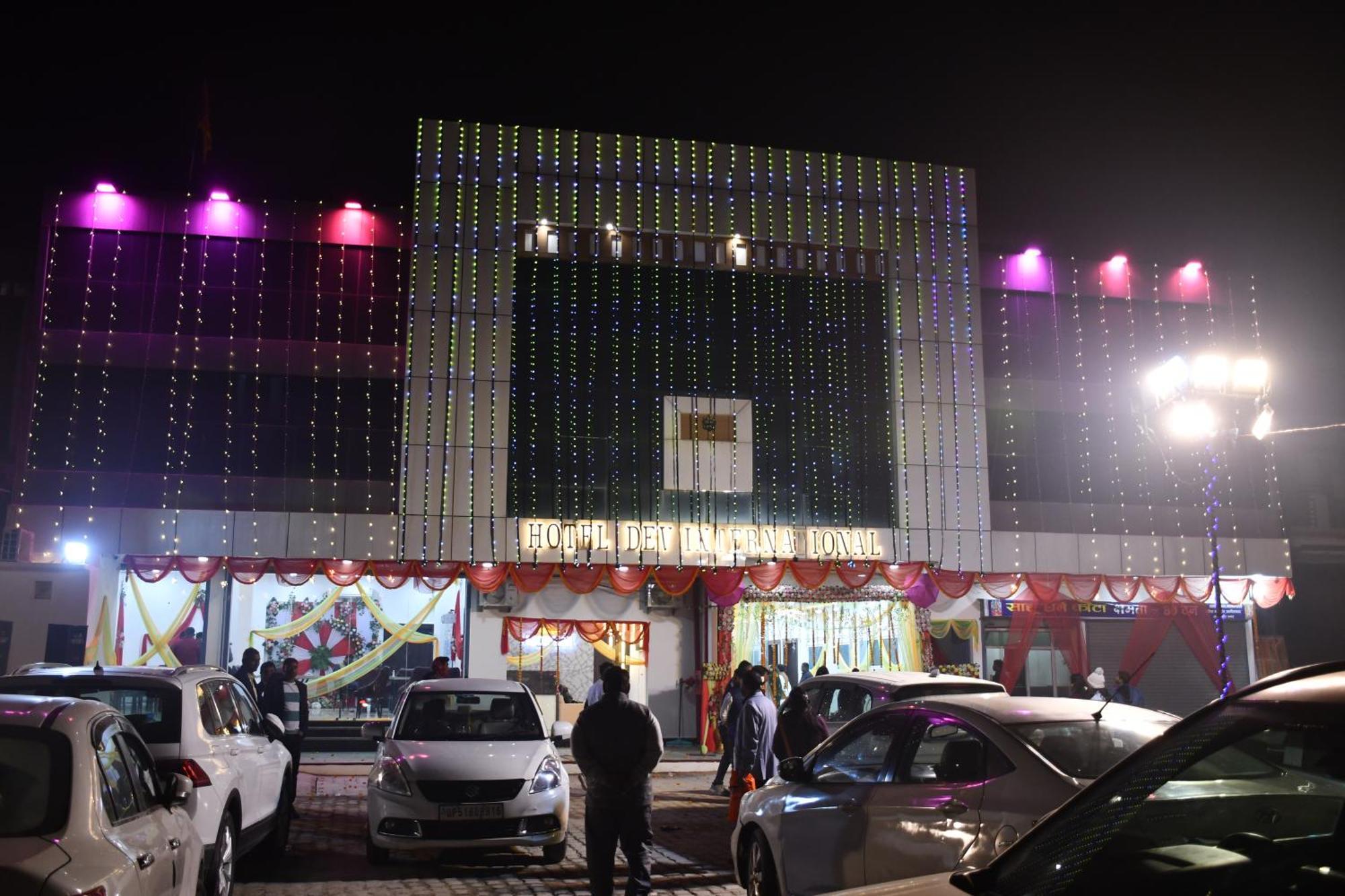 Hotel Dev International Khalilabad Kültér fotó