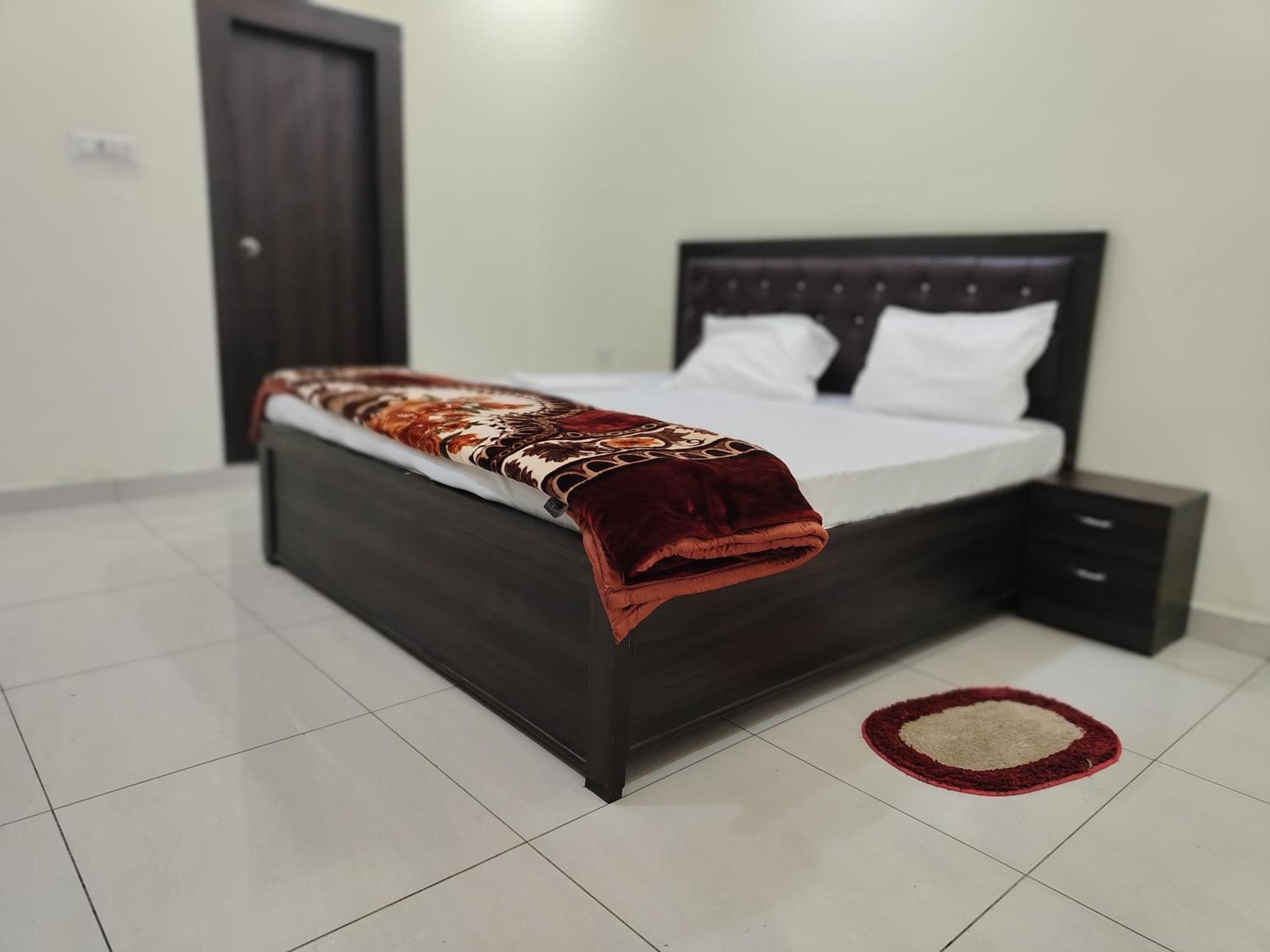Hotel Dev International Khalilabad Kültér fotó